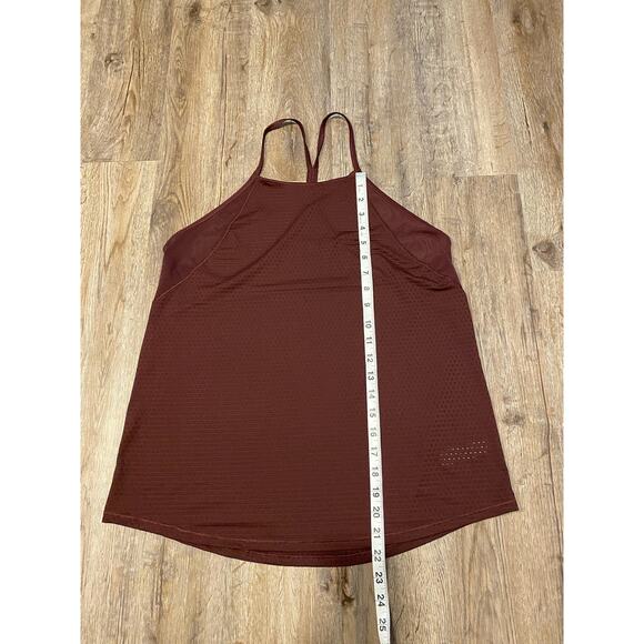 Athleta Womens Chi Dot Mesh Train Tank Top Size Medium - Picture 11 of 12